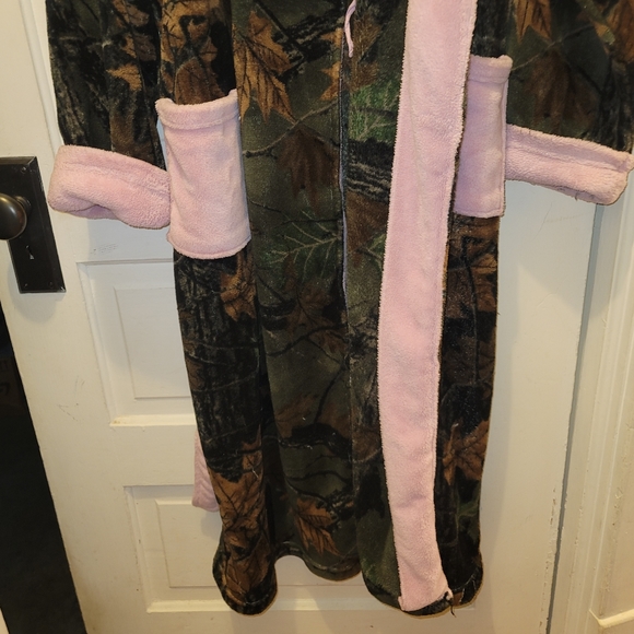 Womens robe - Picture 3 of 8